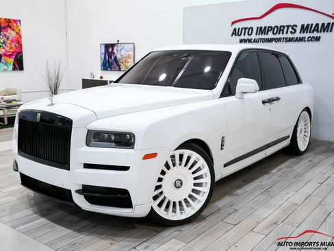 Used 2022 Rolls-Royce Cullinan image 1
