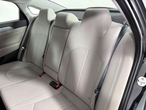 Used 2018 Hyundai Sonata SEL w/ Tech Package 04 FWD image 19