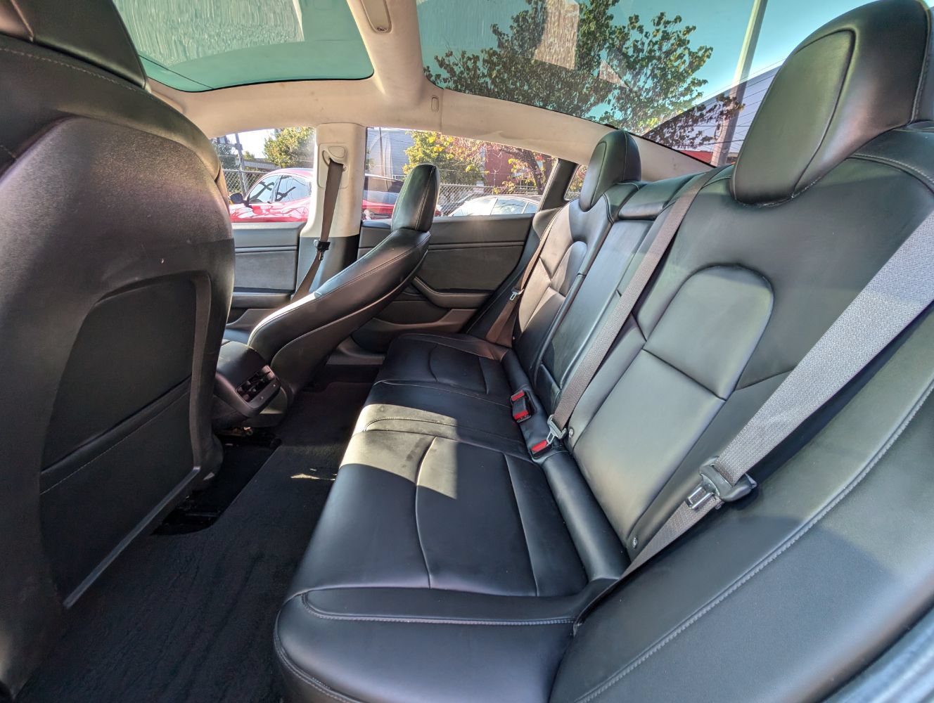 Used 2017 Tesla Model 3 Long Range RWD image 17