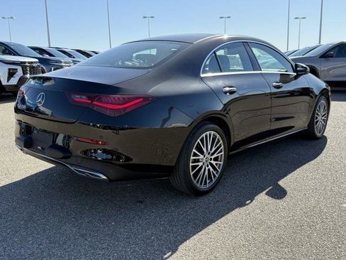 Used 2025 Mercedes-Benz CLA 250 image 8