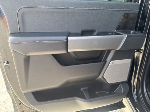 Used 2025 Ford F350 Lariat w/ Lariat Ultimate Package AWD/4WD image 30