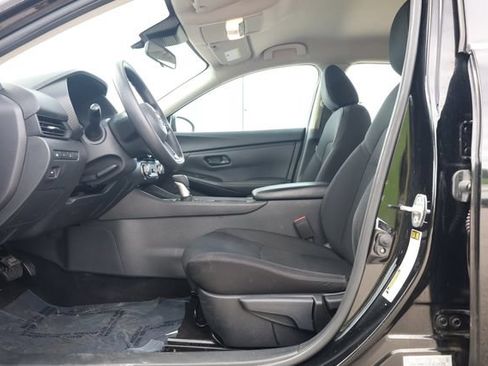 Used 2024 Nissan Sentra S FWD image 12