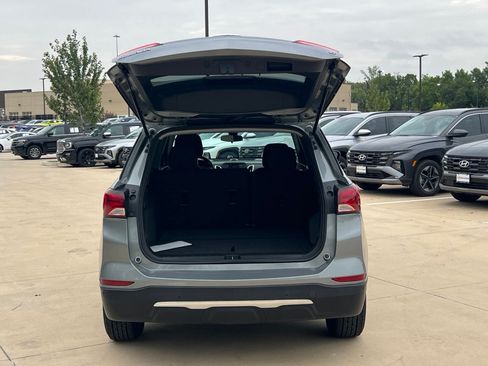 Used 2023 Chevrolet Equinox LT FWD image 15