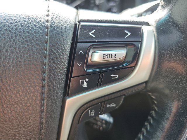 Used 2017 Toyota Land Cruiser AWD/4WD image 20