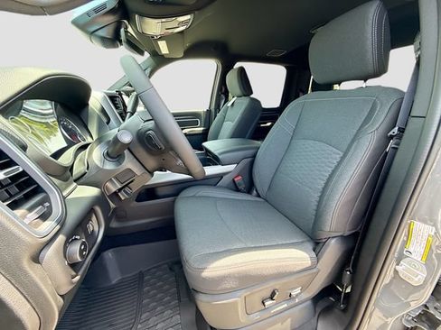 New 2026 RAM 2500 Big Horn AWD/4WD image 15