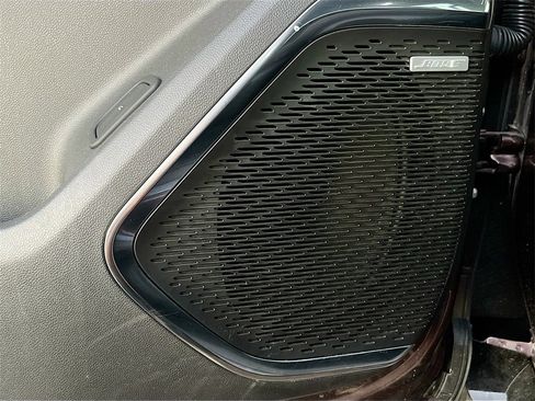 Used 2025 Chevrolet Traverse High Country image 19