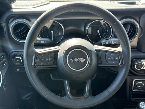 Used 2023 Jeep Wrangler Unlimited AWD/4WD image 21