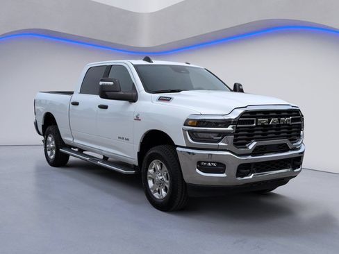 Used 2025 RAM 2500 Big Horn AWD/4WD image 9