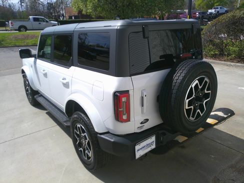 Used 2023 Ford Bronco Outer Banks image 10