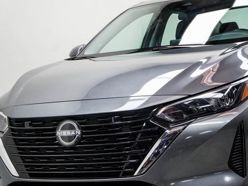 Used 2024 Nissan Sentra SV image 2