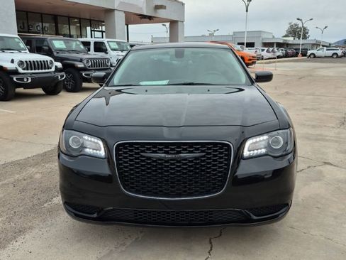 Used 2020 Chrysler 300 Touring w/ Sport Appearance Package image 2