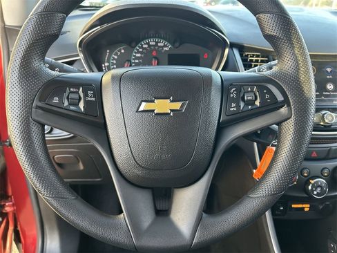 Used 2021 Chevrolet Trax LS w/ Tint and Cruise Package image 18