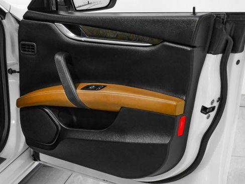 Used 2016 Maserati Ghibli S Q4 image 42