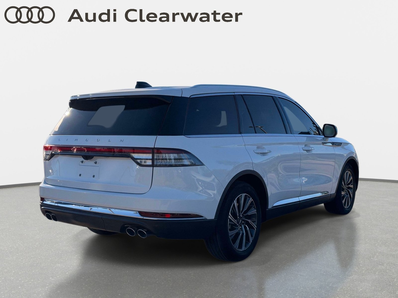Used 2025 Lincoln Aviator 2WD w/ Equipment Group 101A image 3