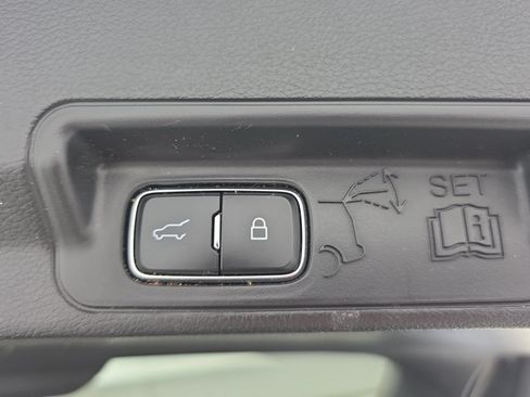 Used 2025 Ford Explorer ST AWD/4WD image 14