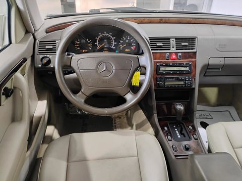 Used 1996 Mercedes-Benz C 280 Sedan image 33