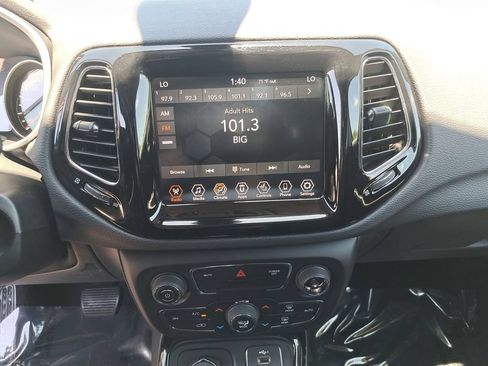 Used 2020 Jeep Compass Limited AWD/4WD image 19