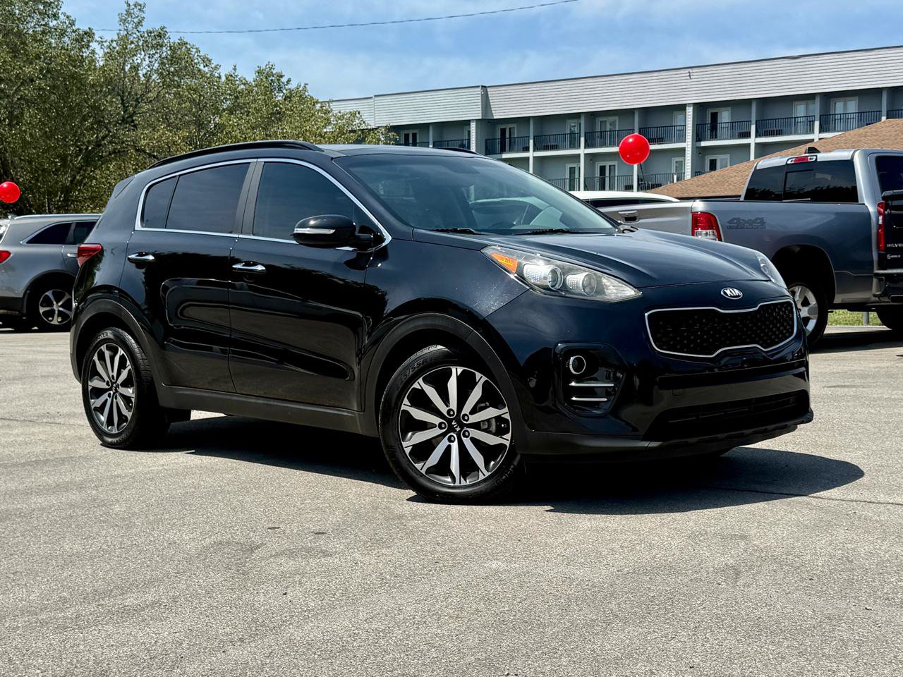 Used 2018 Kia Sportage EX w/ EX Premium Package FWD image 2
