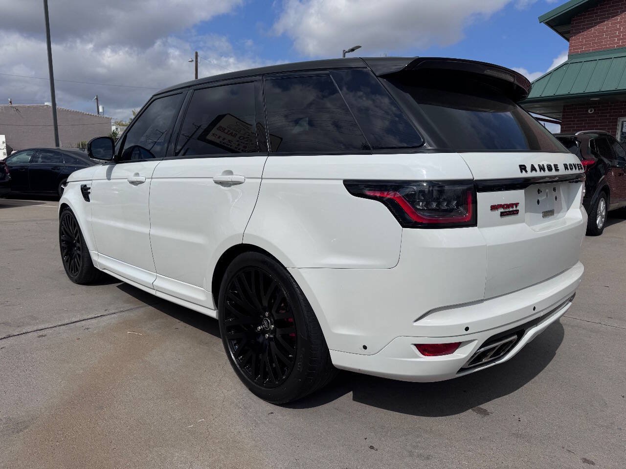 Used 2016 Land Rover Range Rover Sport Supercharged AWD/4WD image 9