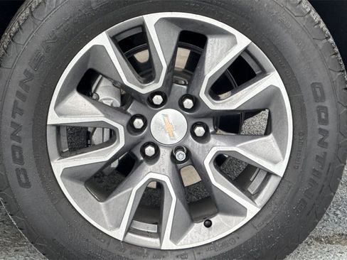 Used 2021 Chevrolet Tahoe LT image 25