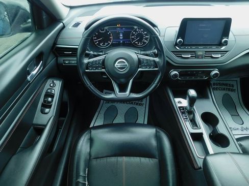 Used 2020 Nissan Altima 2.5 SR image 13