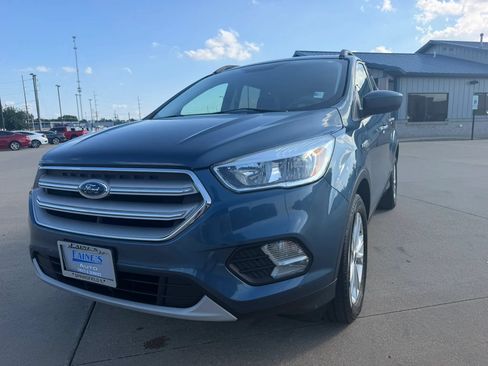 Used 2018 Ford Escape SE AWD/4WD image 5
