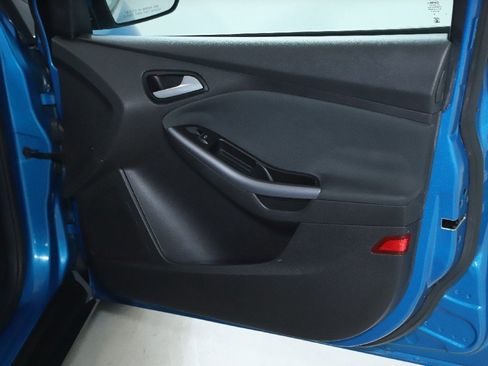 Used 2014 Ford Focus Titanium image 33