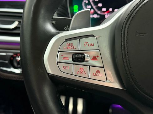 Used 2022 BMW 750i xDrive w/ Luxury Rear Seating Package image 21