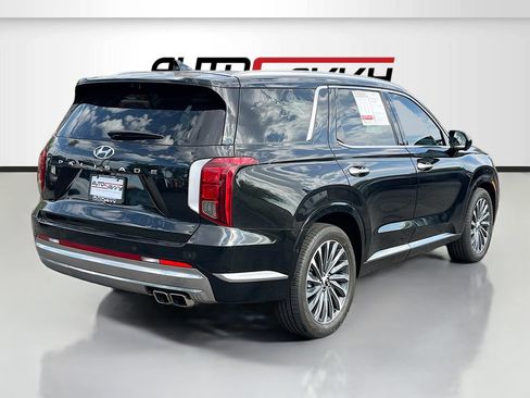 Used 2024 Hyundai Palisade Calligraphy FWD image 7