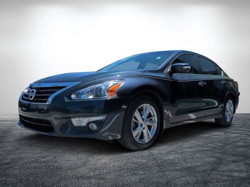 Used 2014 Nissan Altima FWD image 8
