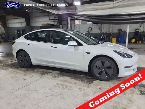 Used 2022 Tesla Model 3 Long Range image 1