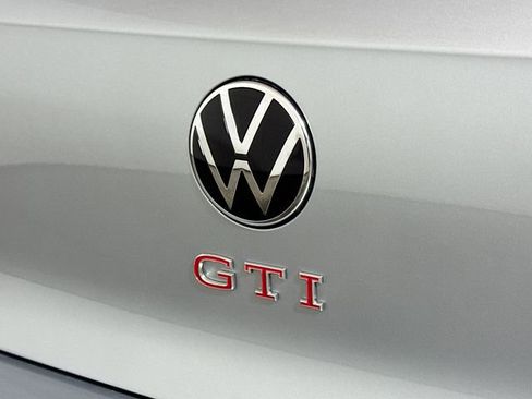 New 2026 Volkswagen GTI SE FWD image 18