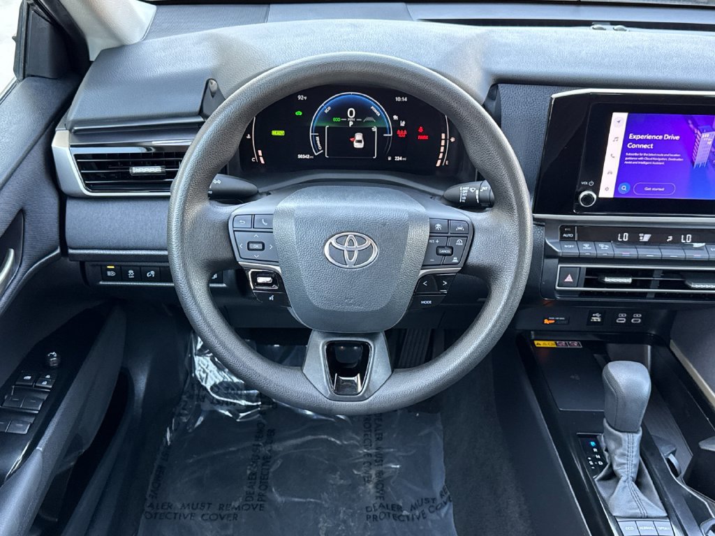 Used 2025 Toyota Camry LE FWD image 13