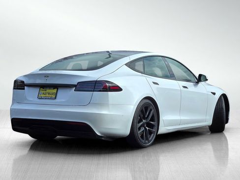 Used 2023 Tesla Model S Standard Range image 4