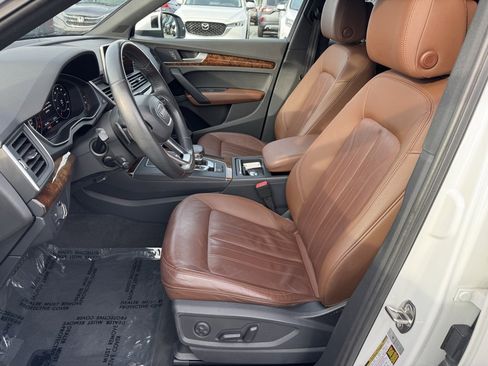 Used 2018 Audi Q5 2.0T Premium Plus w/ Premium Plus Package image 9