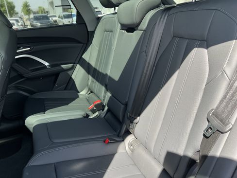 Used 2025 Audi Q5 Premium w/ Premium Plus AWD/4WD image 33