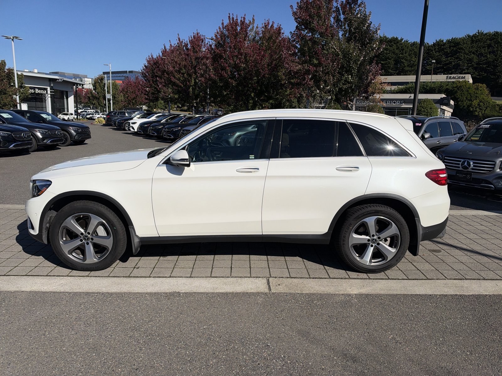Used 2018 Mercedes-Benz GLC 300 4MATIC image 8
