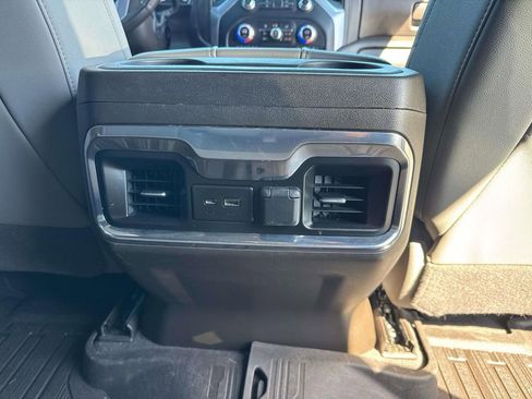 Used 2022 GMC Sierra 1500 SLT image 12