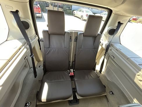 Used 2014 Land Rover LR4 HSE LUX image 26