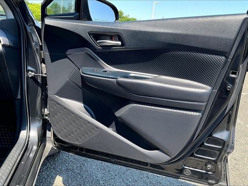 Used 2021 Toyota C-HR LE FWD image 21