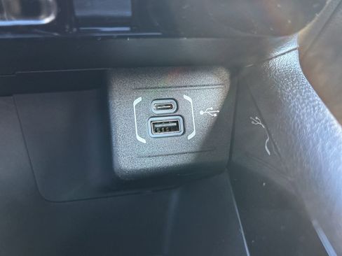 New 2026 Jeep Compass Latitude image 18