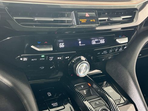 Used 2022 Acura MDX SH-AWD image 15