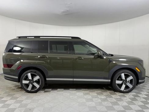 Used 2025 Hyundai Santa Fe Limited FWD image 10