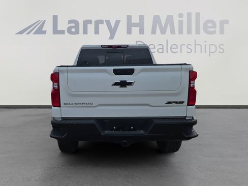New 2026 Chevrolet Silverado 1500 ZR2 w/ LPO, Dark Essentials Package image 4