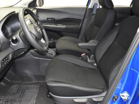 Certified 2025 Nissan Kicks Play S FWD image 12