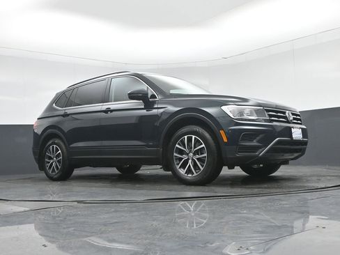 Used 2019 Volkswagen Tiguan SEL image 61