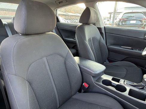 Used 2019 Kia Optima LX image 36