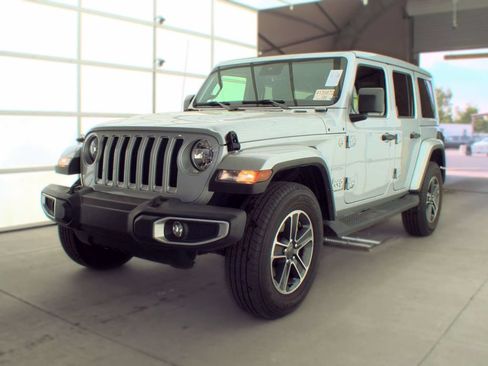Used 2023 Jeep Wrangler Unlimited Sahara w/ Safety Group AWD/4WD image 1