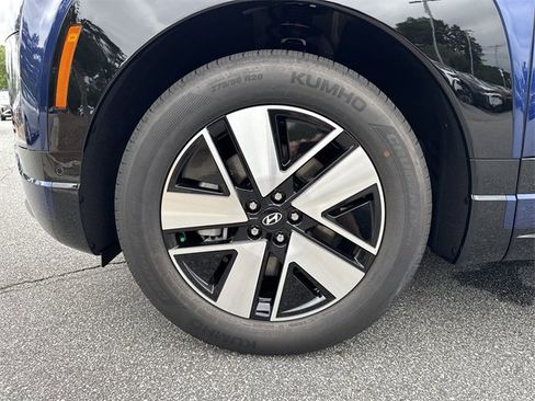 New 2026 Hyundai Ioniq 9 SEL image 11