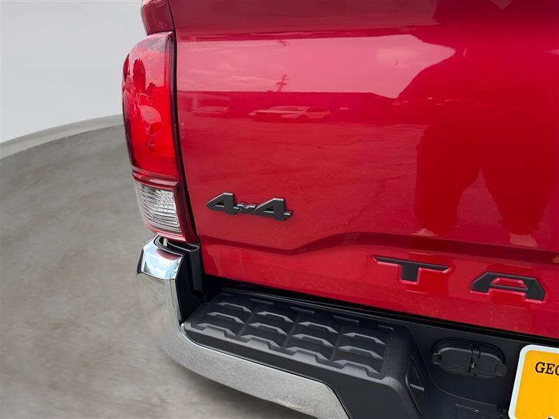 Used 2020 Toyota Tacoma SR5 AWD/4WD image 29